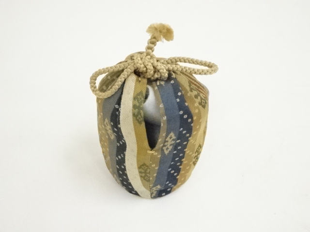 道具 ] - 道具 桶谷定一造 肩衝茶入（仕覆付）（共箱）□z | ネット